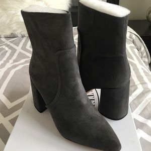 Ankle bootie